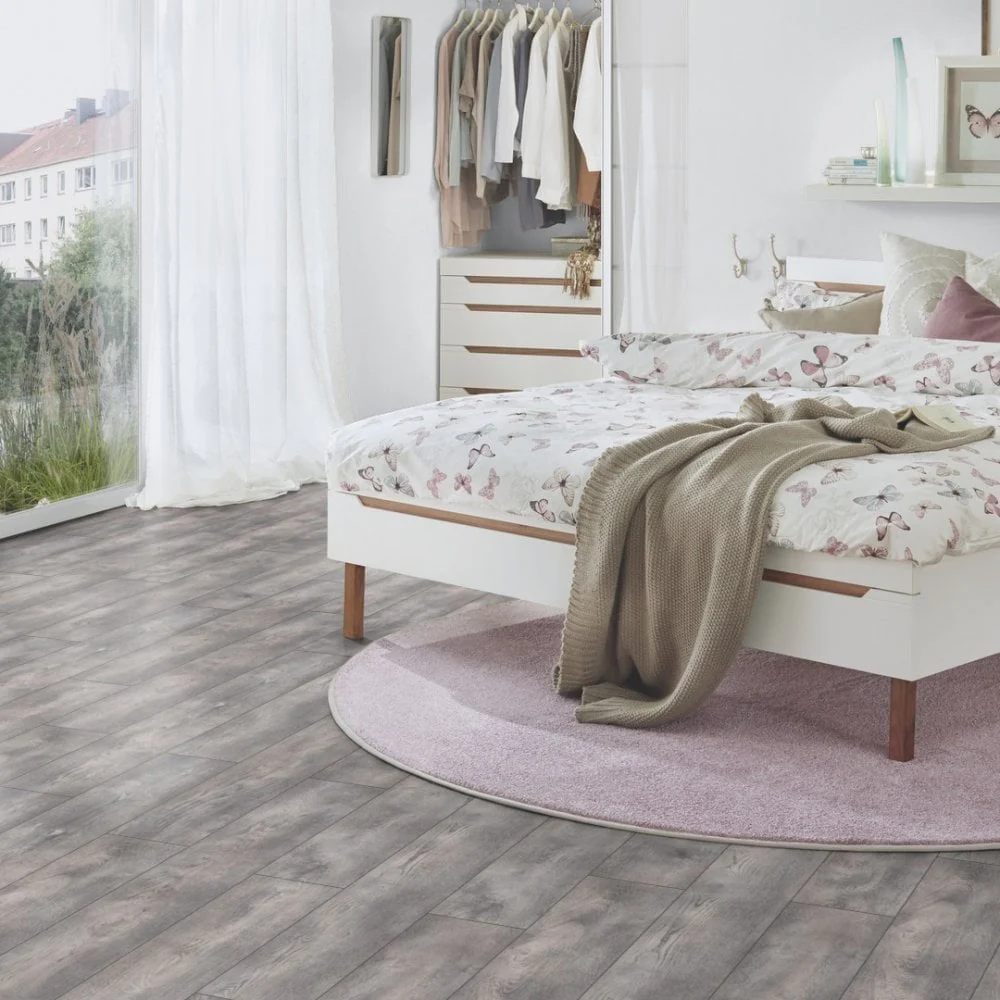 Ashenwood Oak - Supernatural Classic 8mm Laminate Flooring - Image 9