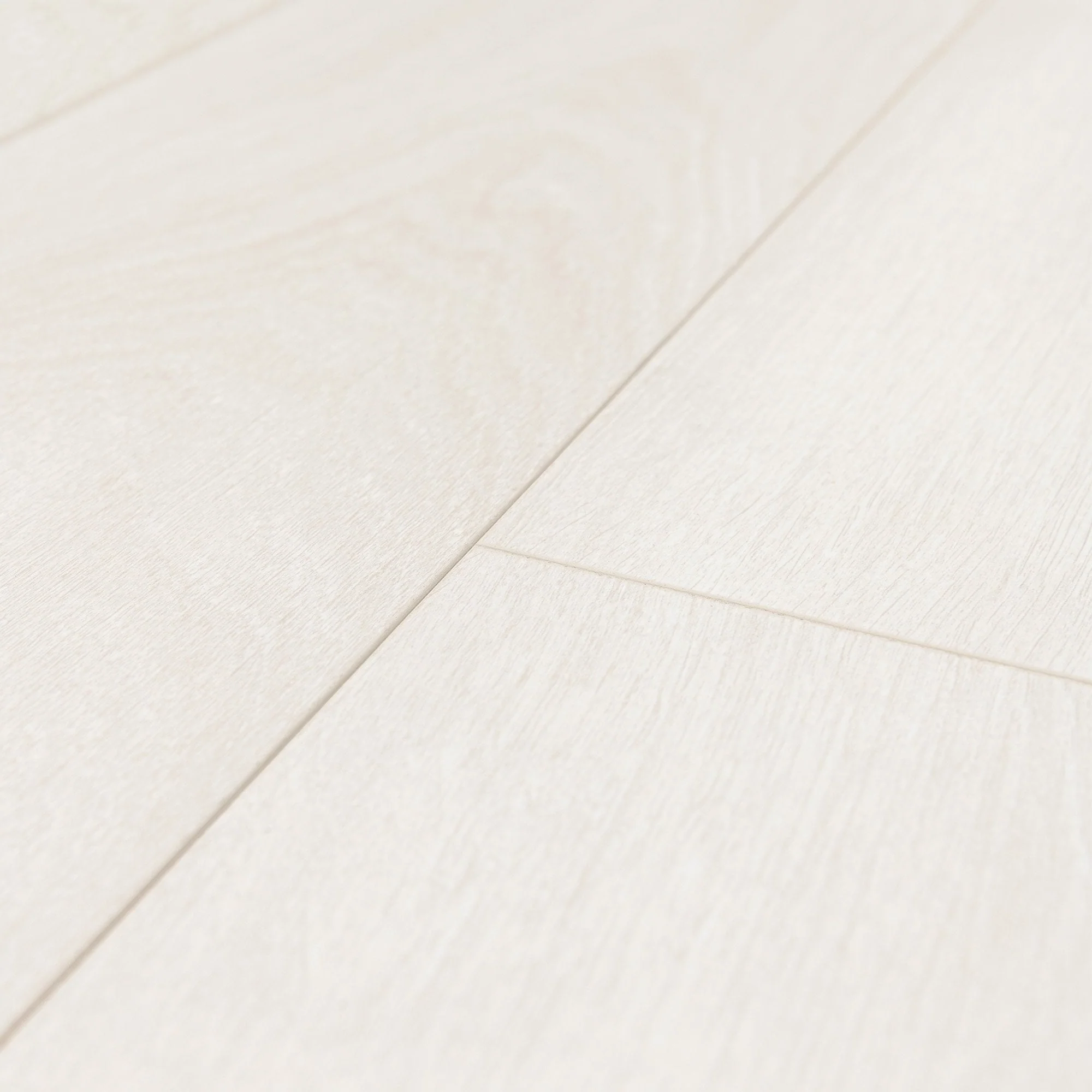 Aspen Oak - Supernatural Classic 8mm Laminate Flooring - Image 4