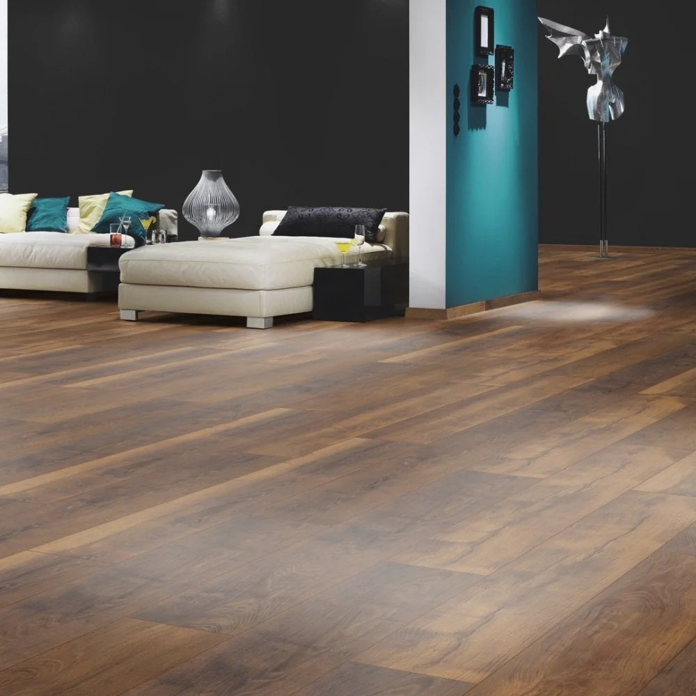 Laguna Oak - Atlantic 10mm Handscraped Moisture Resistant Laminate Flooring - Image 7