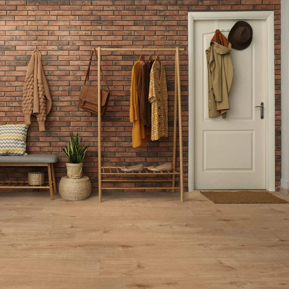 Sherwood Oak - Vario Supernatural 8mm Laminate Flooring