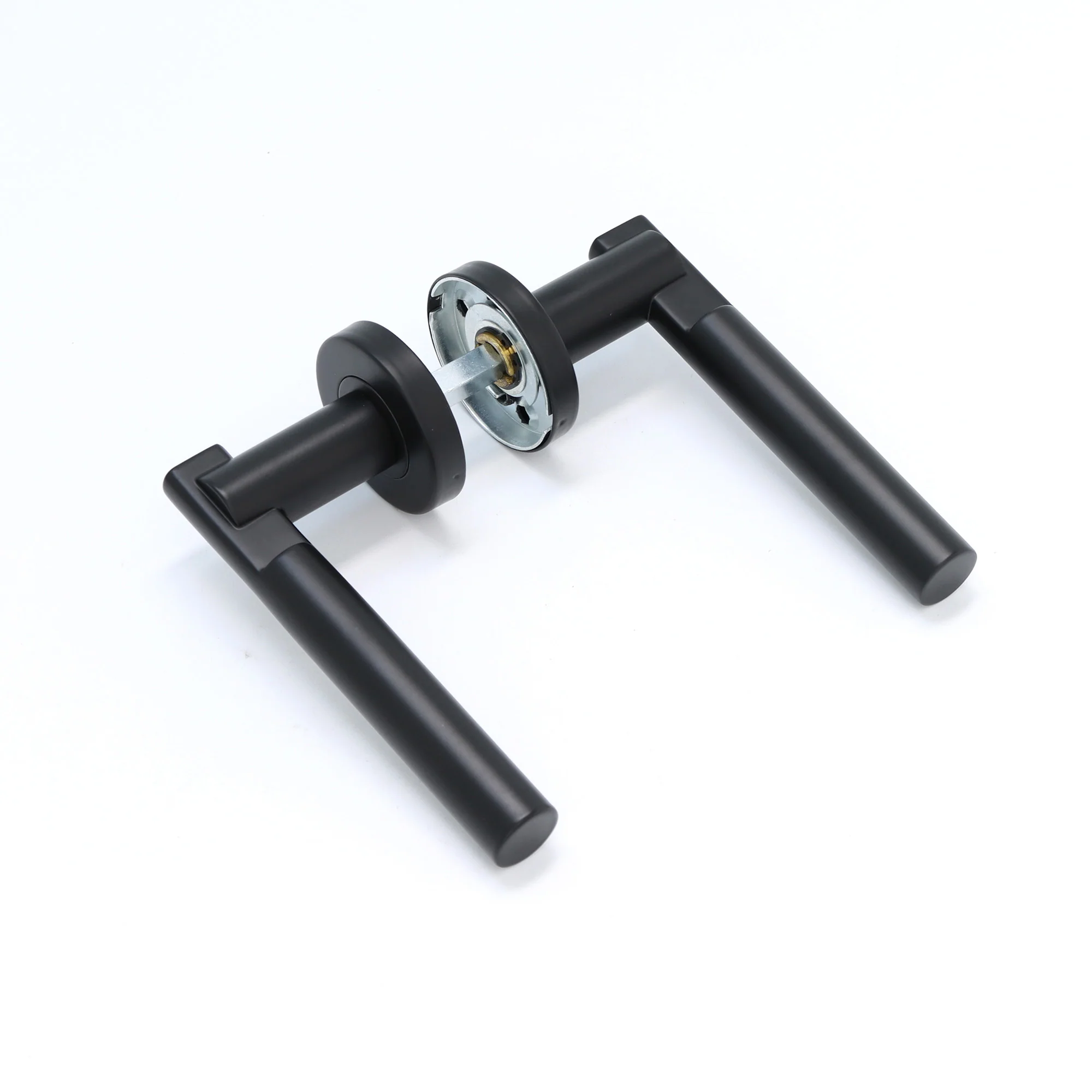 Superior Titan Lever on Round Rose Bathroom Handle Set - Matt Black - Image 2