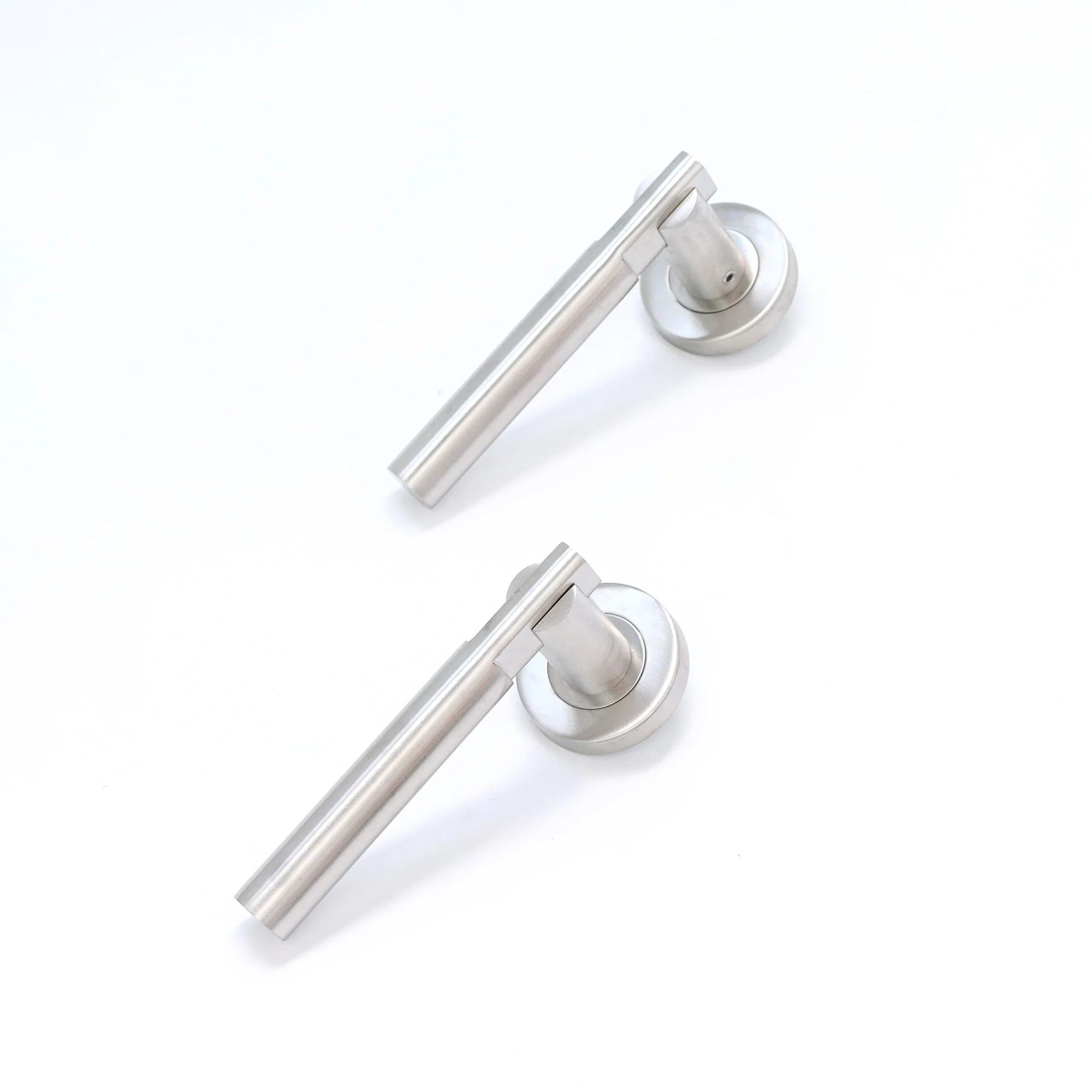 Superior Titan Lever on Round Rose Bathroom Handle Set - Satin Stainless Steel - Image 4