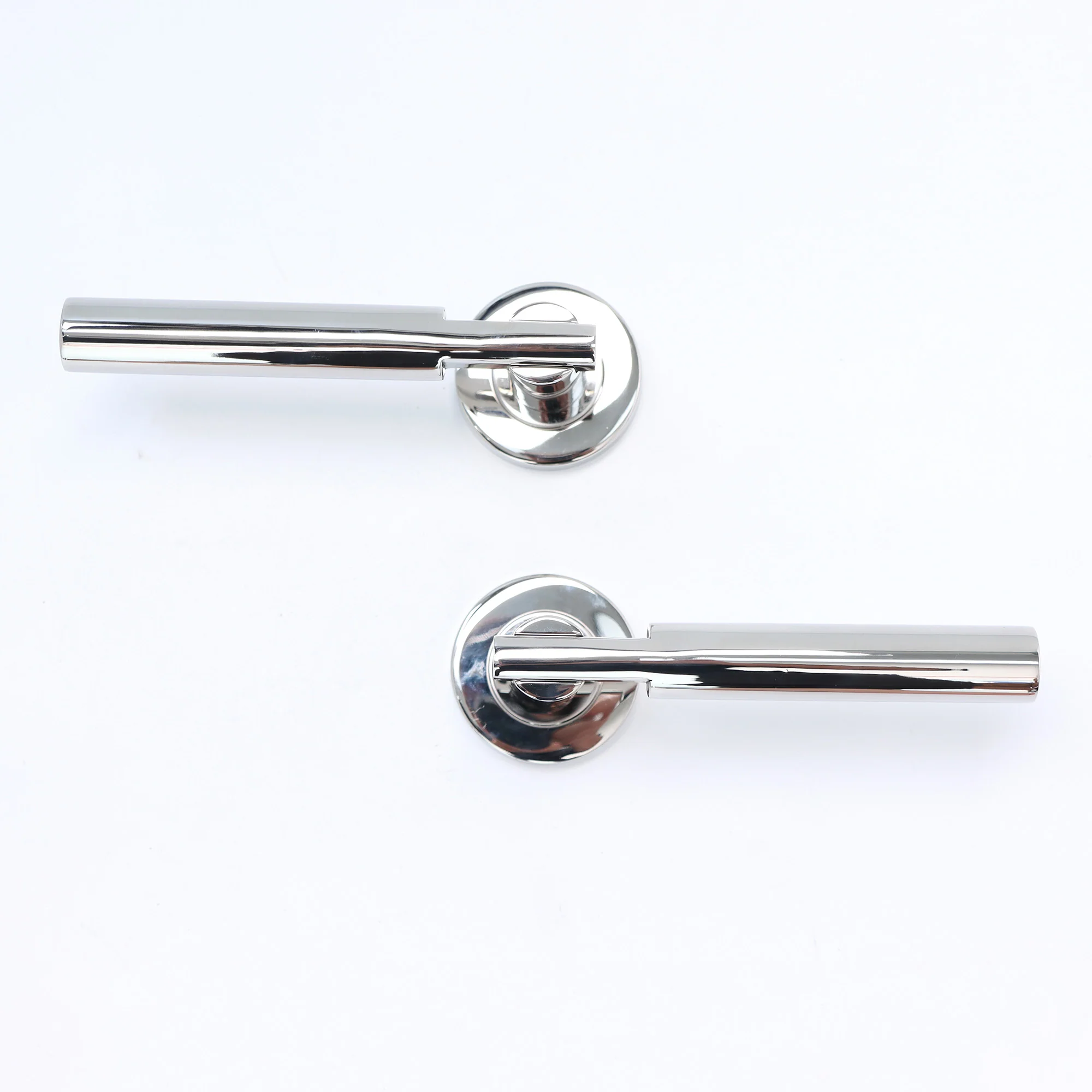 Superior Titan Lever on Round Rose Handle Set - Polished Stainless Steel - Image 7